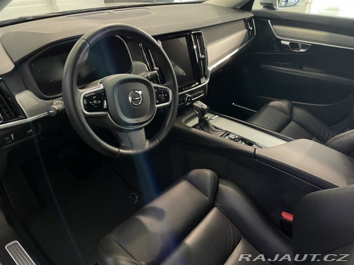 Volvo V90 D5 Cross Country  173 kW 2019