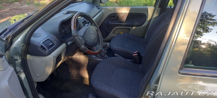 Renault Clio  2001