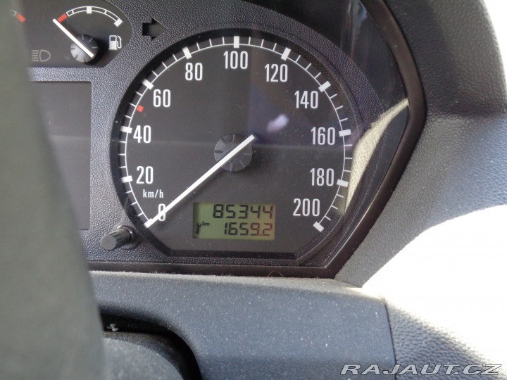 Škoda Fabia AWY 2002