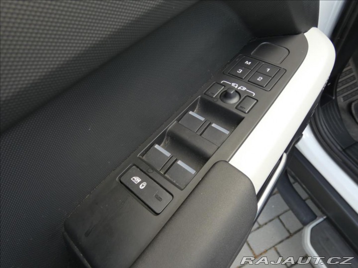 Land Rover Defender 3,0 110 D200 X-Dynamic SE 2024