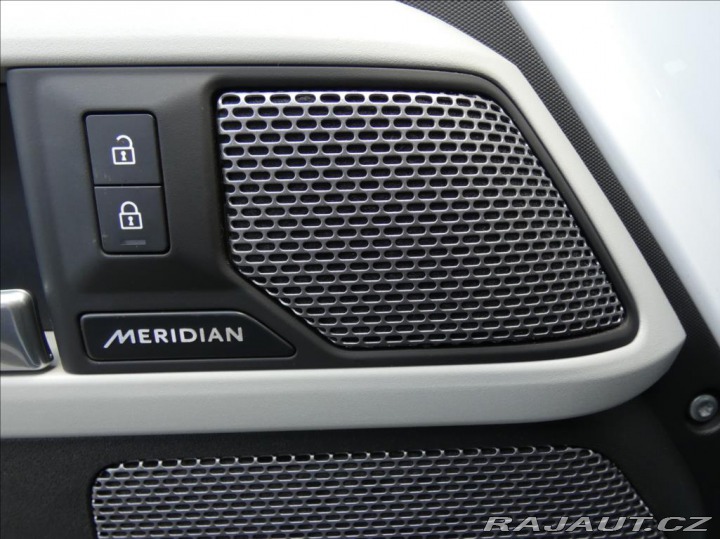 Land Rover Defender 3,0 110 D200 X-Dynamic SE 2024