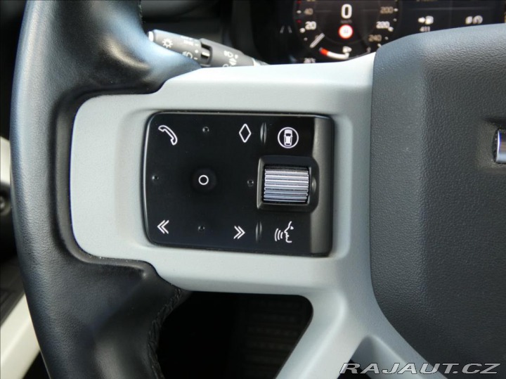 Land Rover Defender 3,0 110 D200 X-Dynamic SE 2024
