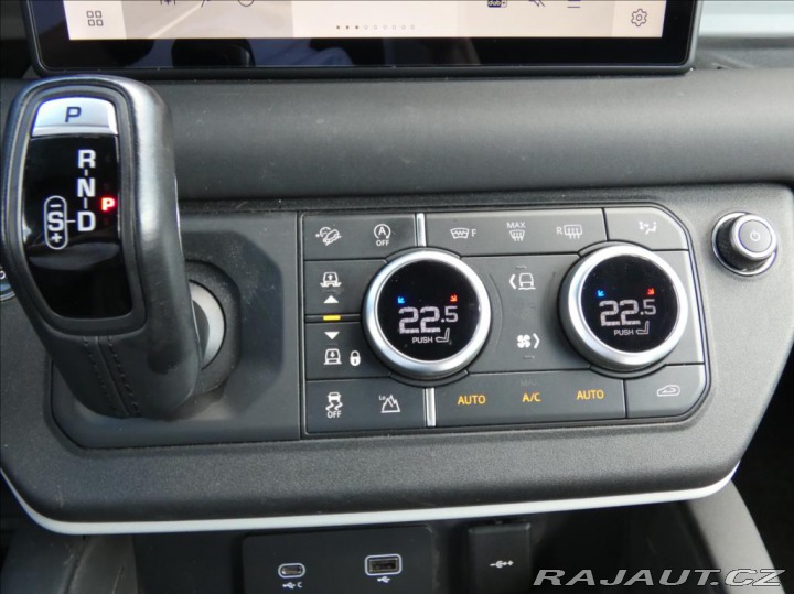 Land Rover Defender 3,0 110 D200 X-Dynamic SE 2024