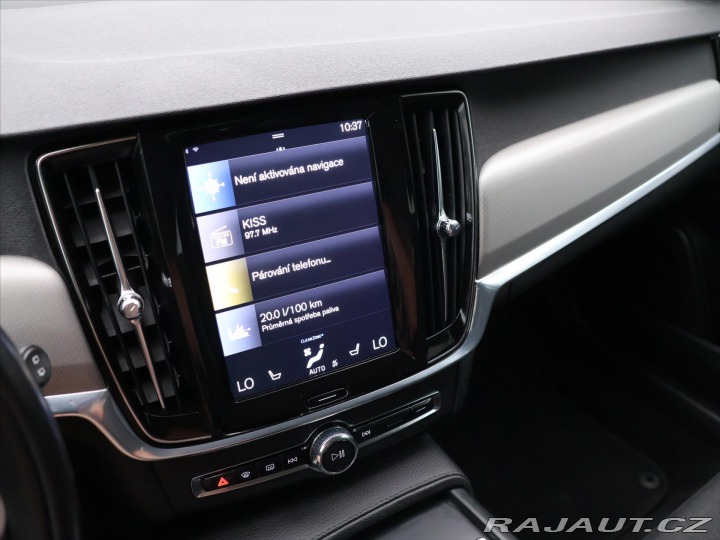 Volvo V90 2,0 D 145 kW Momentum Aut 2021