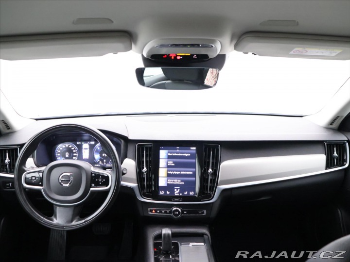 Volvo V90 2,0 D 145 kW Momentum Aut 2021