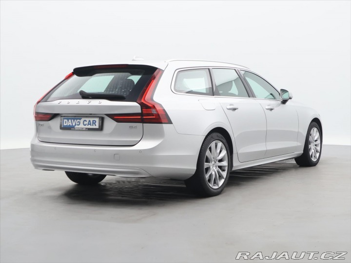 Volvo V90 2,0 D 145 kW Momentum Aut 2021