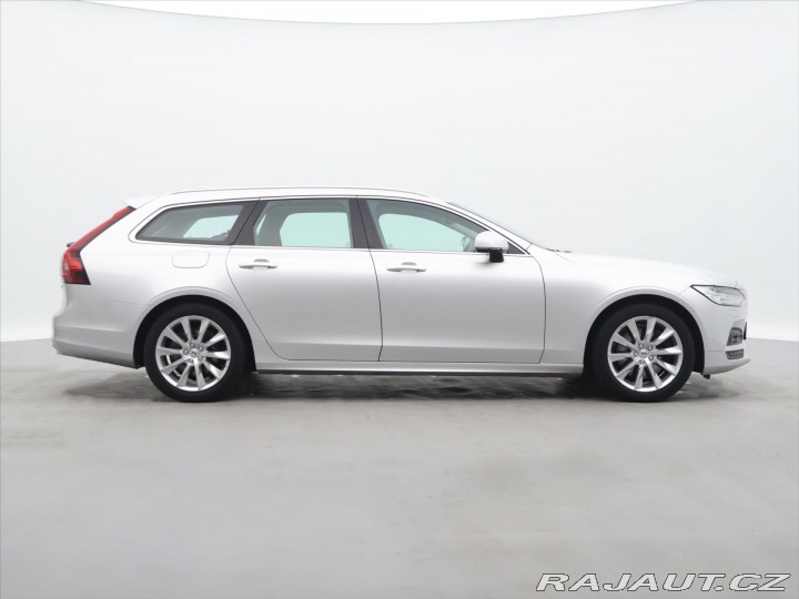 Volvo V90 2,0 D 145 kW Momentum Aut 2021