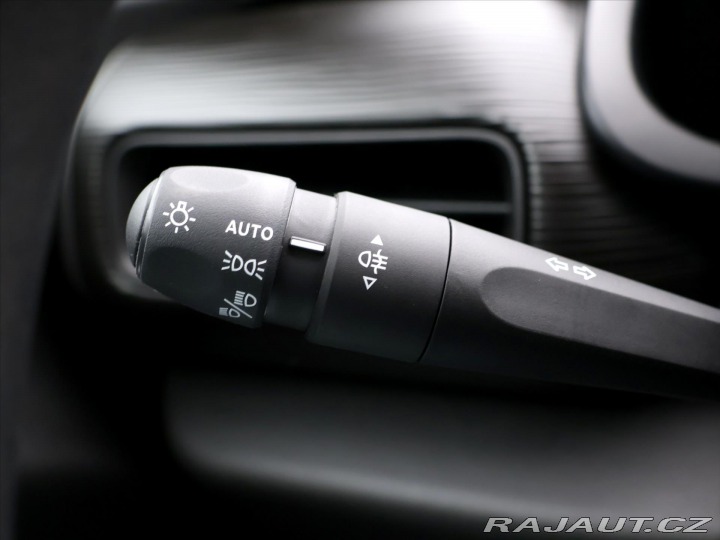 Jeep Avenger 1,2 74kW CZ e-Hybrid Long 2024