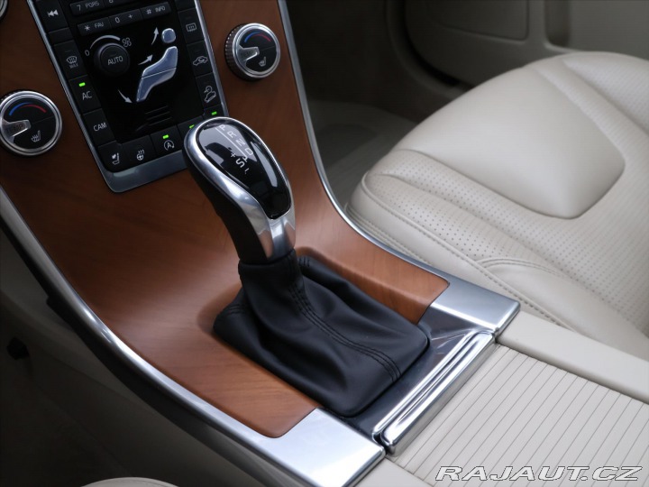 Volvo XC60 2,4 D5 169kW CZ Inscripti 2016