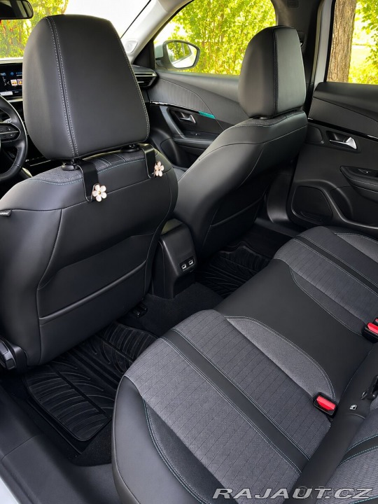 Peugeot 2008 1,5 ALLURE PACK, 1.5 Bl 2021