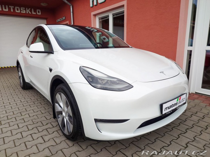 Tesla Model Y Long Range Dual Motor 378 2023