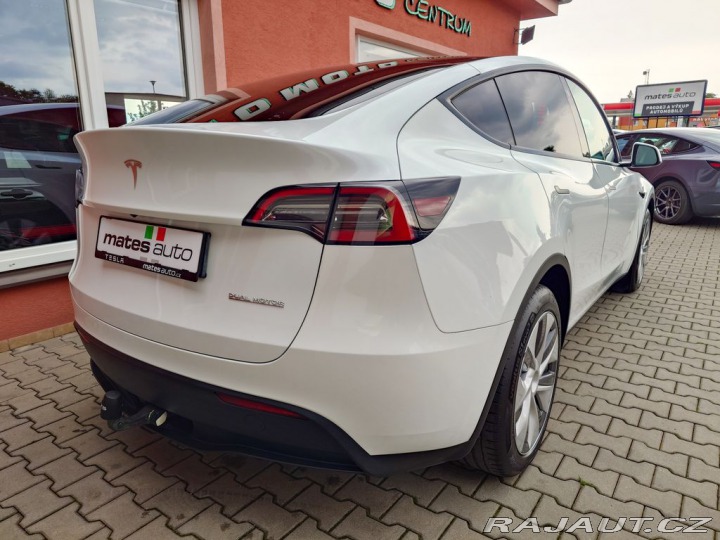 Tesla Model Y Long Range Dual Motor 378 2023