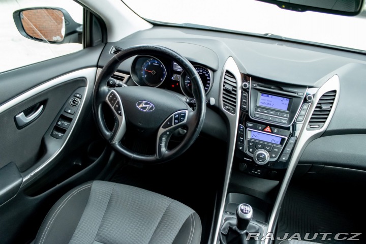 Hyundai i30 1.6 CRDi I Vyhrievané se 2016