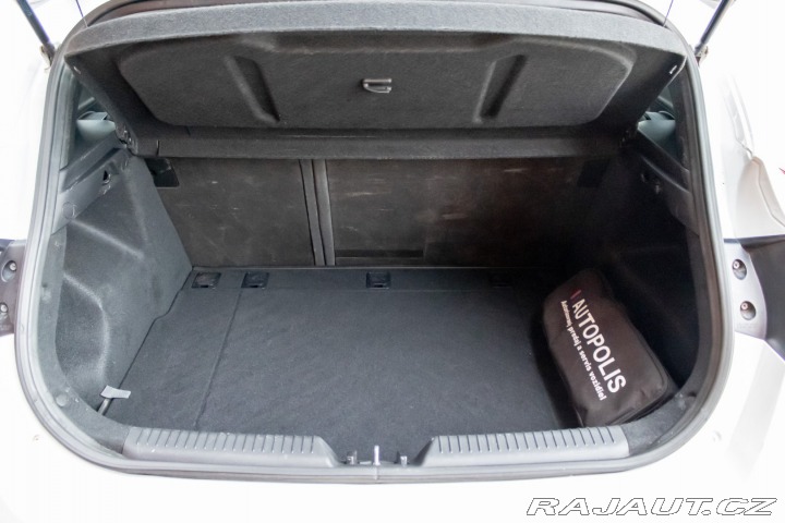 Hyundai i30 1.6 CRDi I Vyhrievané se 2016