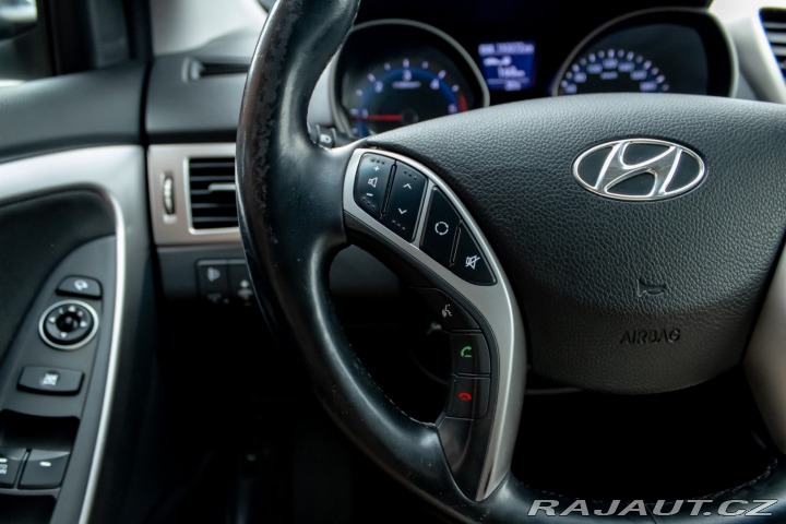 Hyundai i30 1.6 CRDi I Vyhrievané se 2016