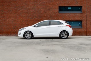 Hyundai i30 1.6 CRDi I Vyhrievané se 2016