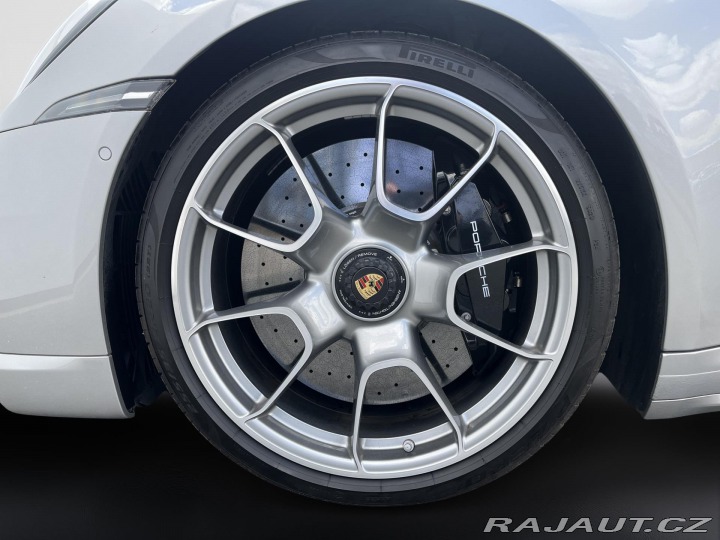 Porsche 911 Turbo S 2021