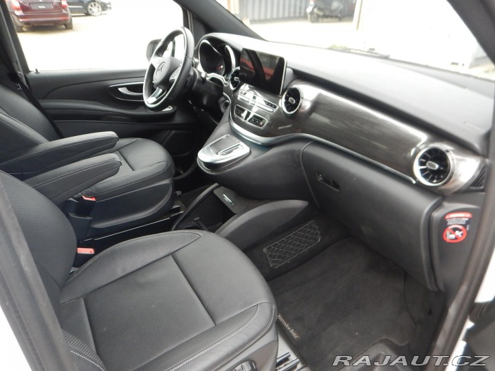 Mercedes-Benz V V 300 d, 7 MÍST, 174 kW 2021