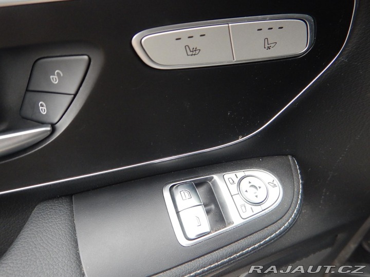 Mercedes-Benz V V 300 d, 7 MÍST, 174 kW 2021