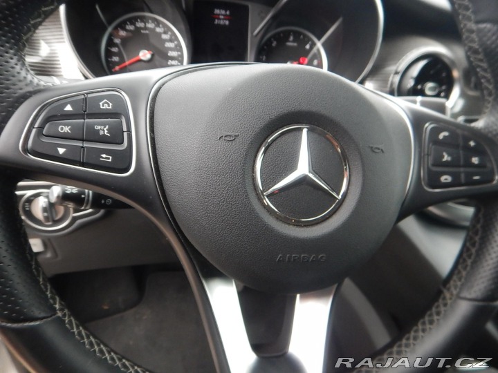 Mercedes-Benz V V 300 d, 7 MÍST, 174 kW 2021