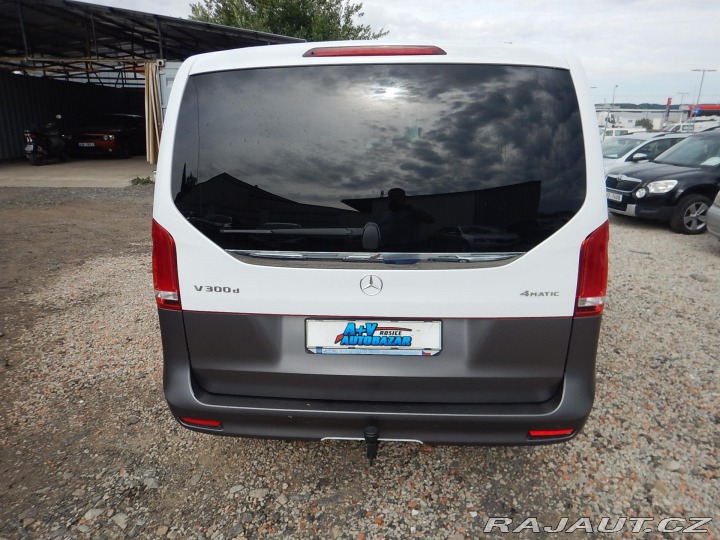 Mercedes-Benz V V 300 d, 7 MÍST, 174 kW 2021
