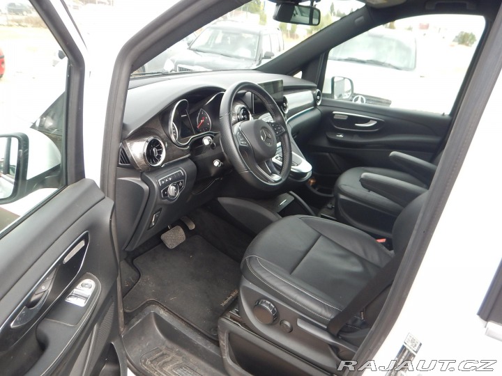 Mercedes-Benz V V 300 d, 7 MÍST, 174 kW 2021