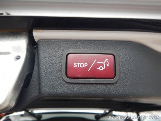 Mercedes-Benz V V 300 d, 7 MÍST, 174 kW 2021