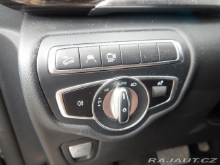Mercedes-Benz V V 300 d, 7 MÍST, 174 kW 2021