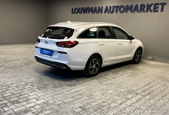 Hyundai i30 FAMILY COMFORT 2022