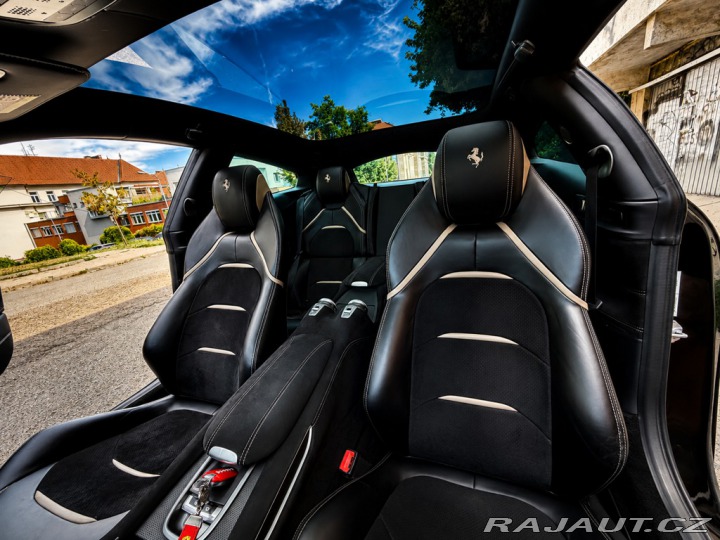 Ferrari GTC4Lusso V12 2018