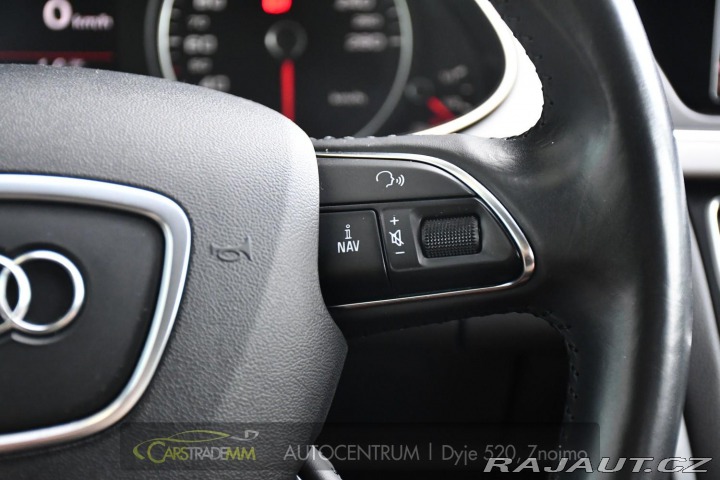 Audi A4 2.0TDi ČR PDC VÝHŘEV 2012