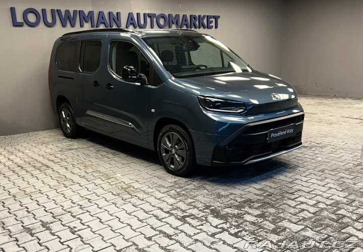 Toyota ProAce FAMILY VIP 8 AT LONG 2025