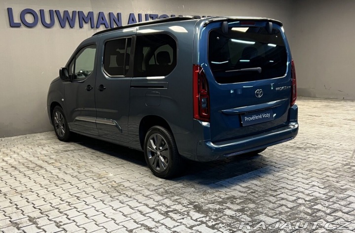 Toyota ProAce FAMILY VIP 8 AT LONG 2025
