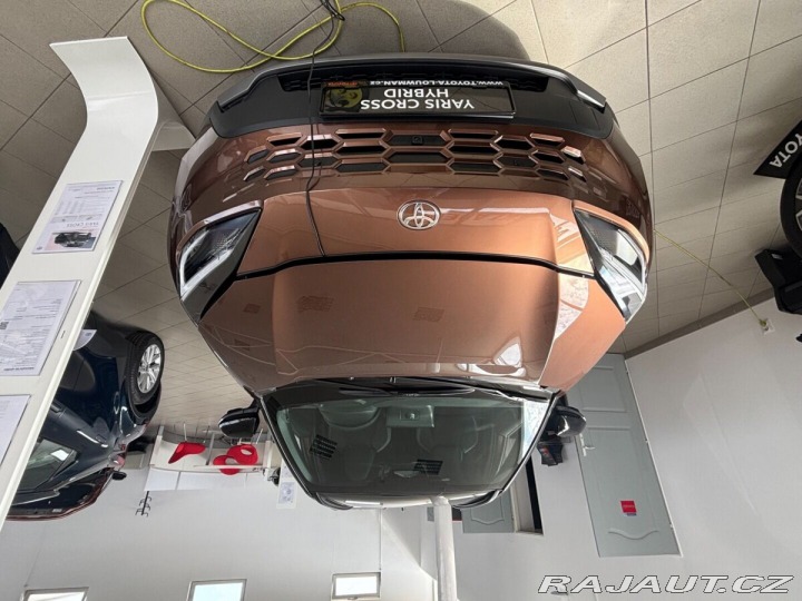 Toyota Yaris Cross Executive bitone + Tech + 1800