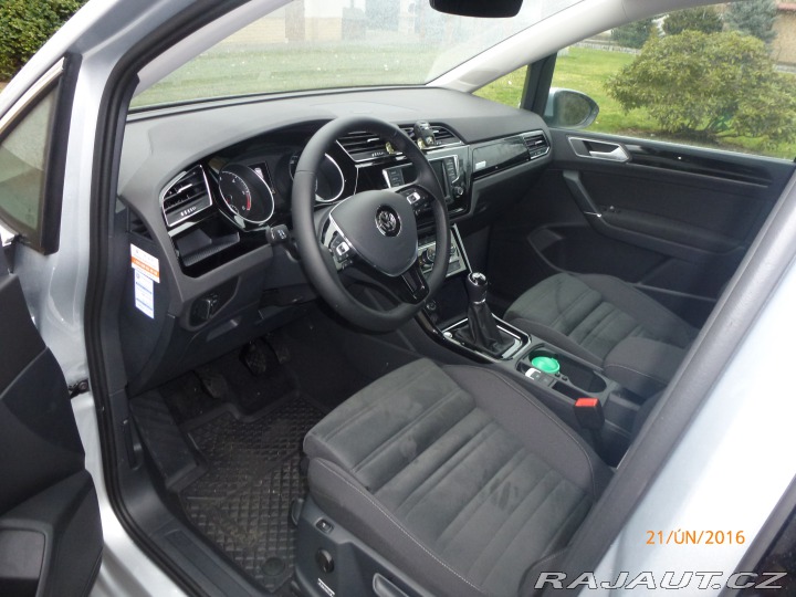 Volkswagen Touran Highline 2,0TDI 2016