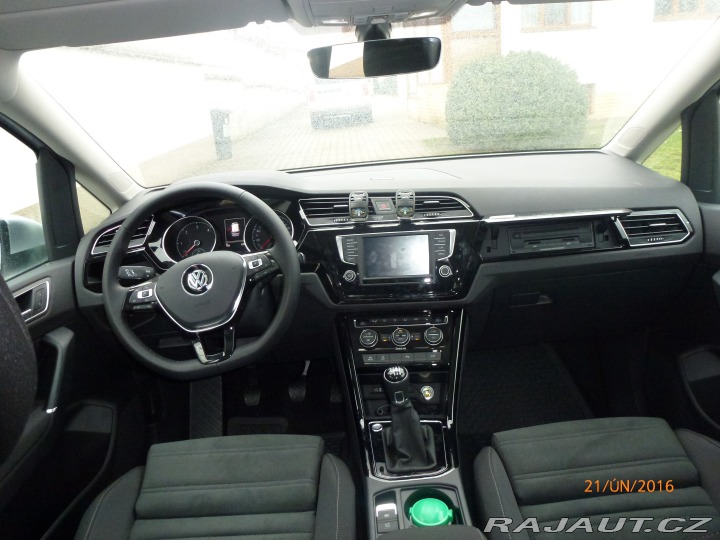 Volkswagen Touran Highline 2,0TDI 2016
