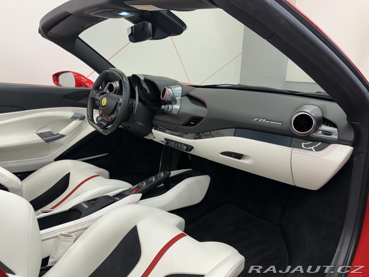 Ferrari F8 Spider*LIFT*DISPLAY*TEMPO 2022