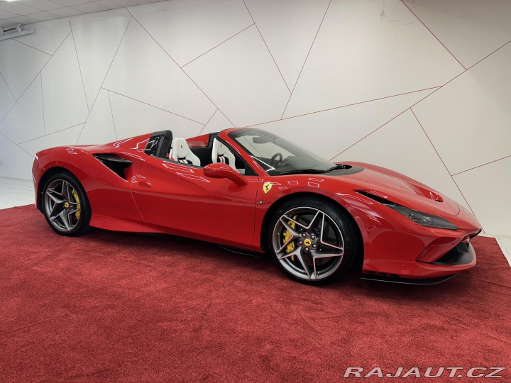 Ferrari F8 Spider*LIFT*DISPLAY*TEMPO 2022