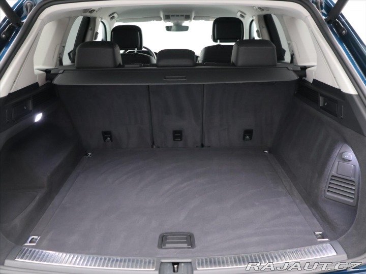 Volkswagen Touareg 3,0 TDI 210kW 4M LED DPH 2019