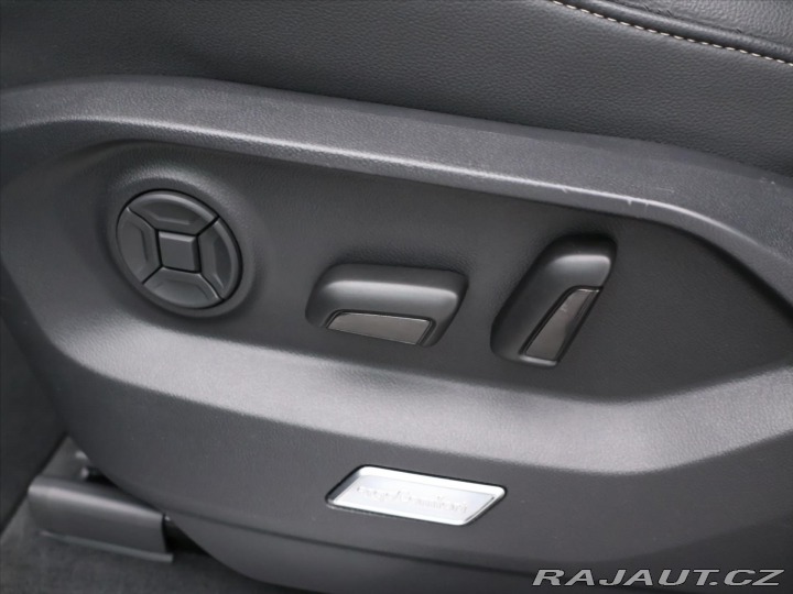 Volkswagen Touareg 3,0 TDI 210kW 4M LED DPH 2019
