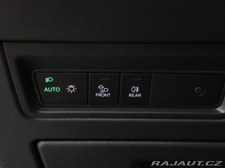 Volkswagen Touareg 3,0 TDI 210kW 4M LED DPH 2019