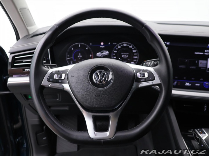 Volkswagen Touareg 3,0 TDI 210kW 4M LED DPH 2019