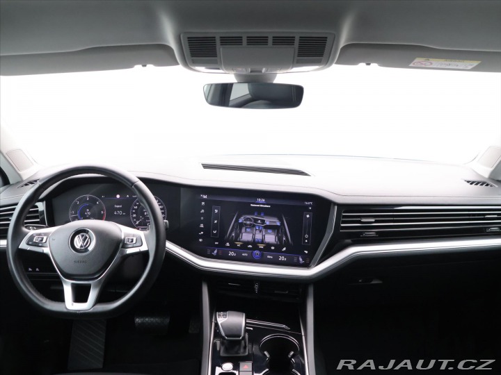 Volkswagen Touareg 3,0 TDI 210kW 4M LED DPH 2019