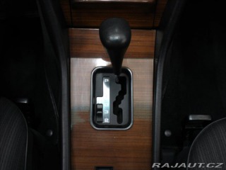 Mercedes-Benz E 2,3 230 97kW 4AT 171tkm. 1987