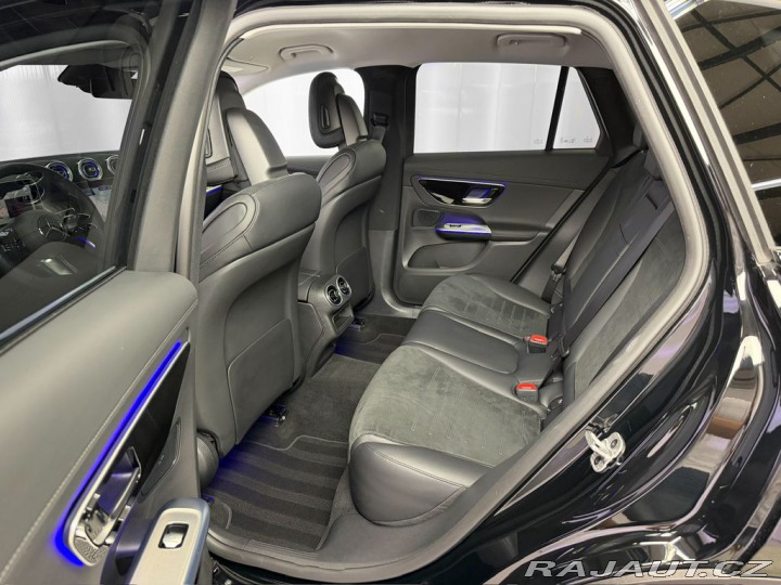 Mercedes-Benz GLC d 4MATIC AMG, DISTRONIC, 2025