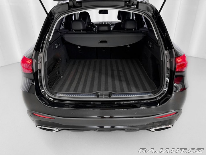 Mercedes-Benz GLC d 4MATIC AMG, DISTRONIC, 2025