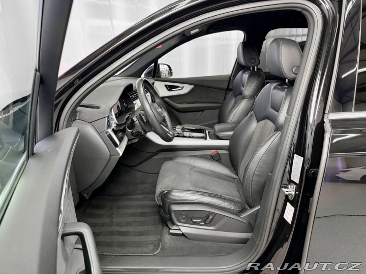Audi Q7 50TDI QUATTRO S-LINE, VZD 2021