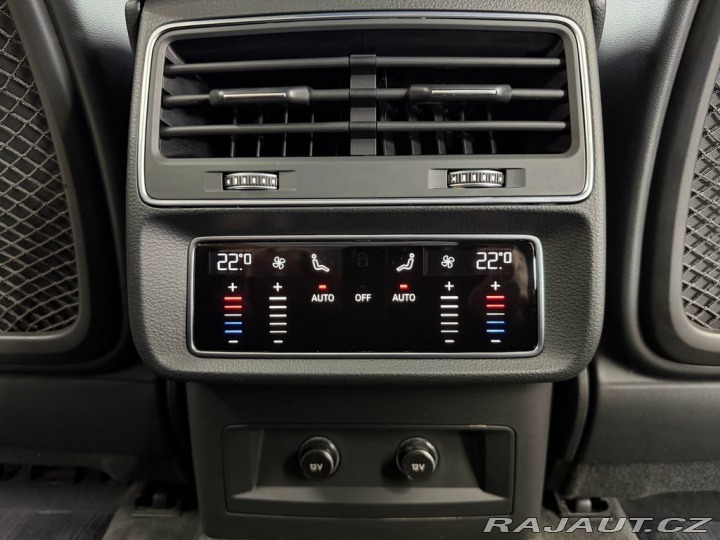 Audi Q7 50TDI QUATTRO S-LINE, VZD 2021
