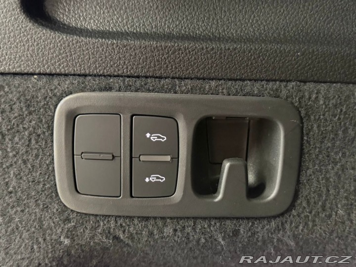 Audi Q7 50TDI QUATTRO S-LINE, VZD 2021