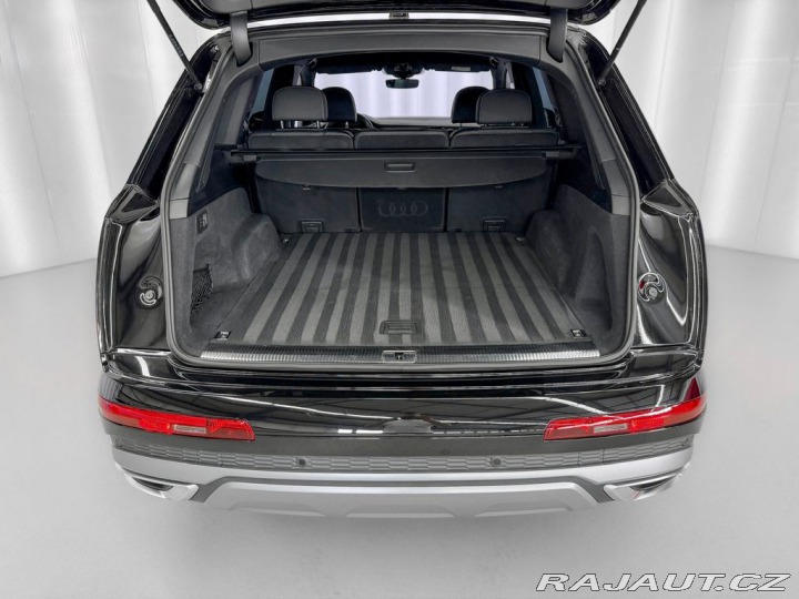 Audi Q7 50TDI QUATTRO S-LINE, VZD 2021
